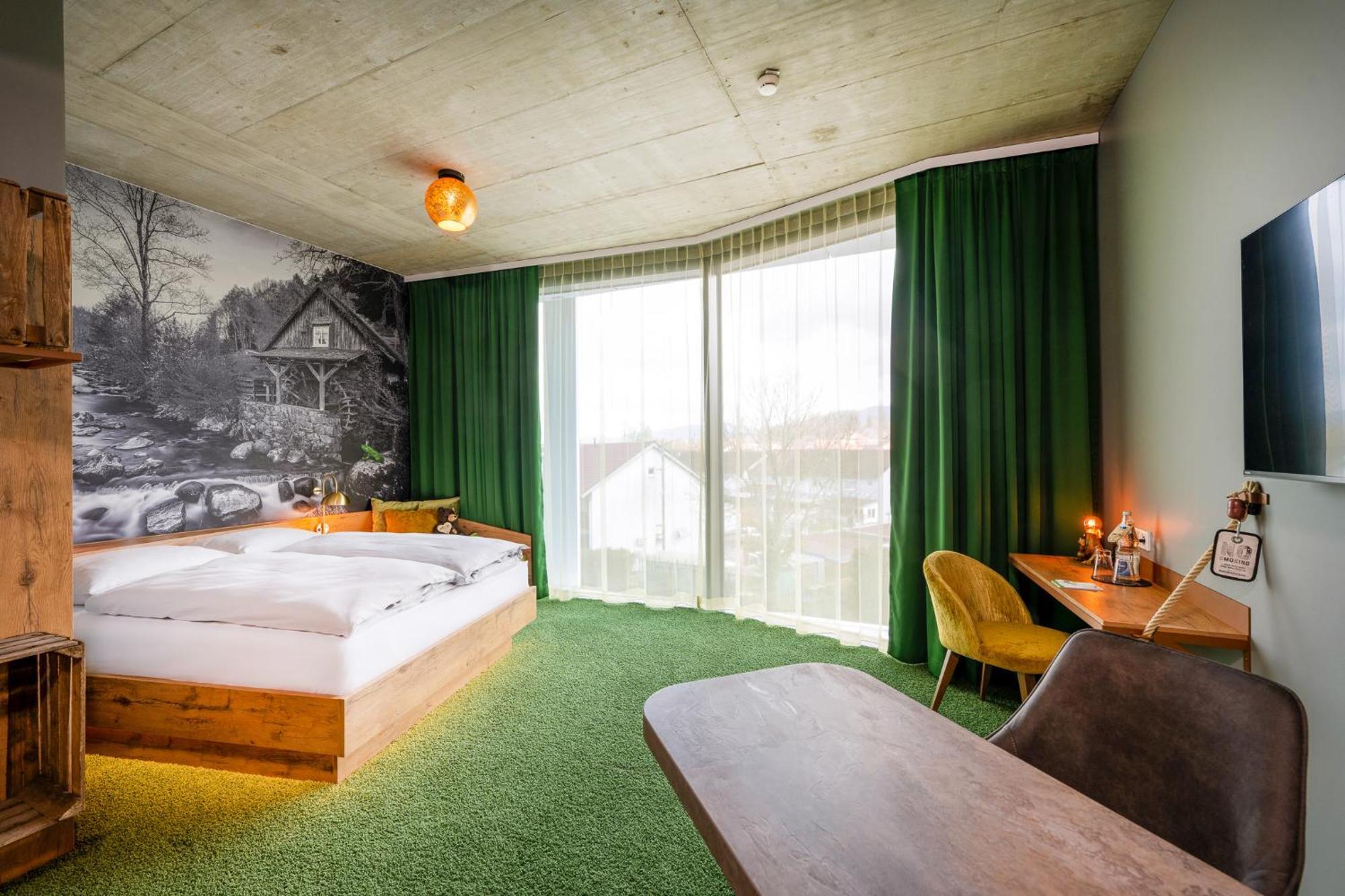 Mightytwice Hotel Achern Bagian luar foto
