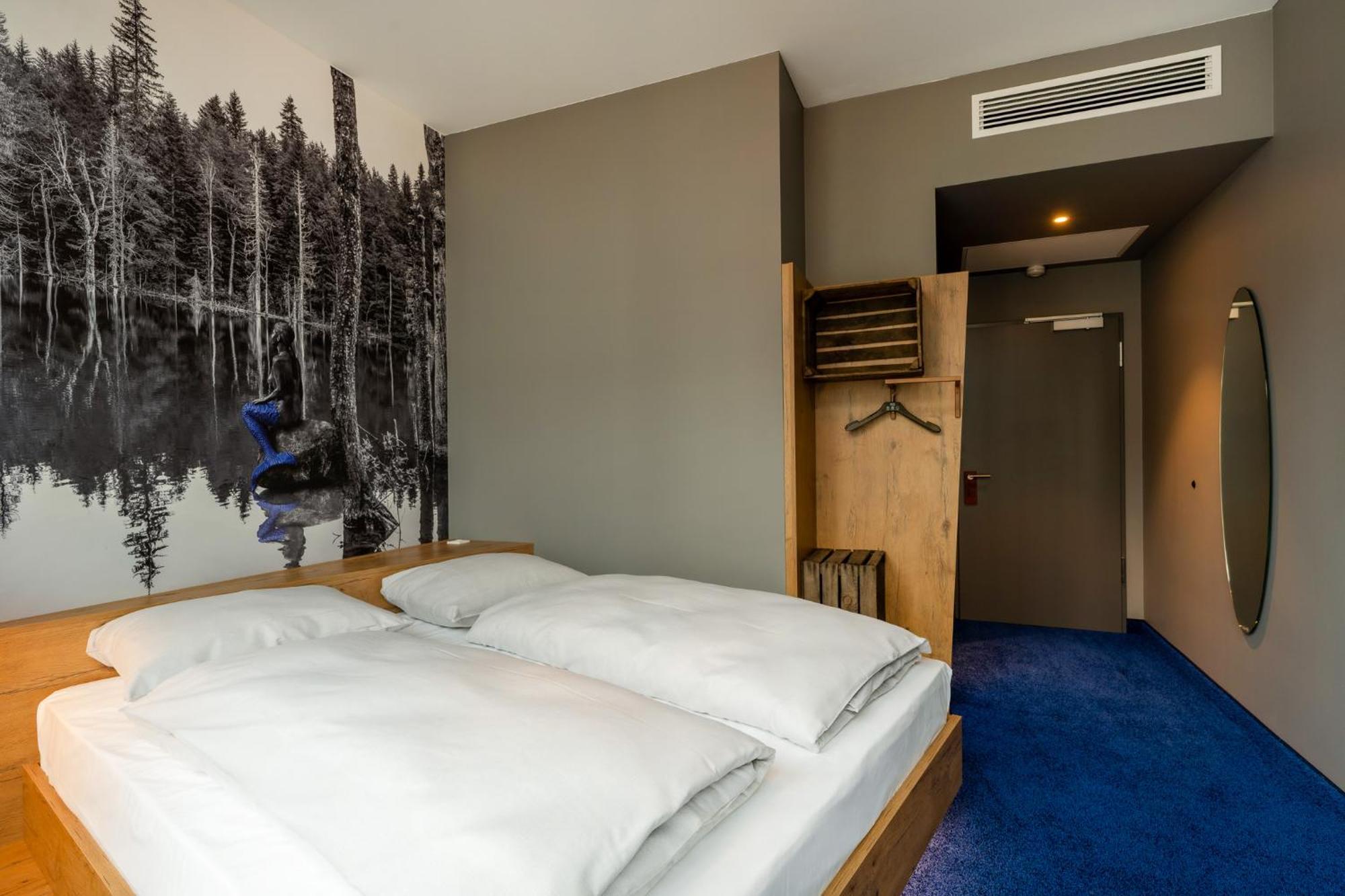 Mightytwice Hotel Achern Bagian luar foto