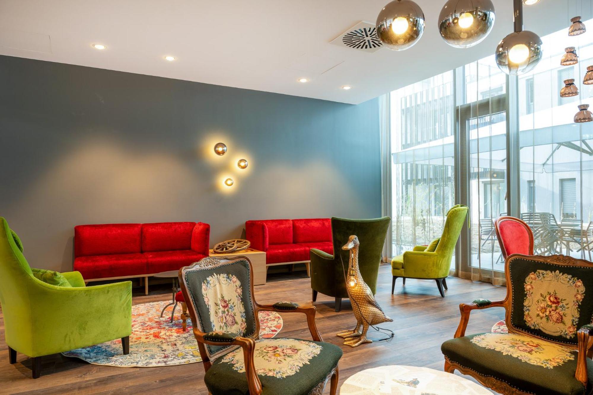 Mightytwice Hotel Achern Bagian luar foto